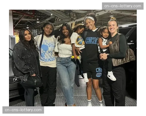 “篮球无疆界”女子训练营在非洲举办，多名WNBA球星担任导师